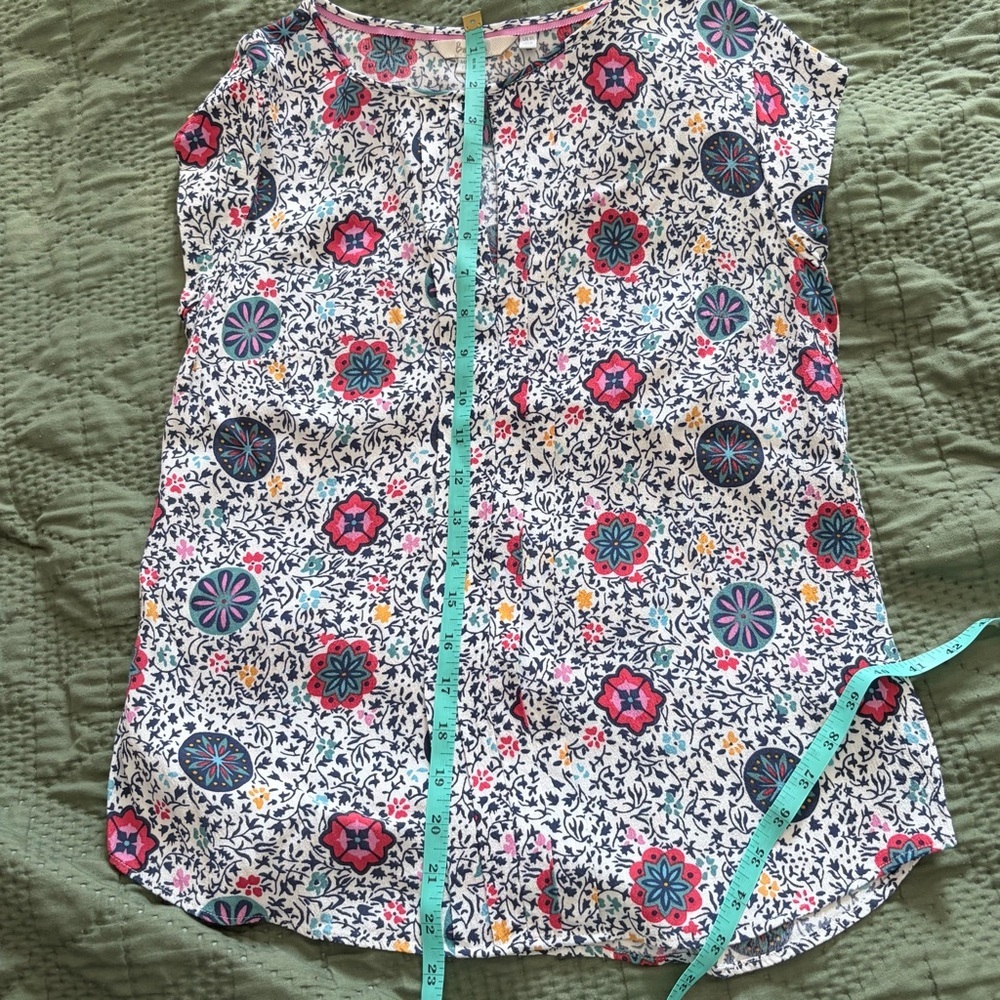 BODEN Floral Split Neck Cap Sleeve Blouse Top US 6 UK 10 - Picture 6 of 7